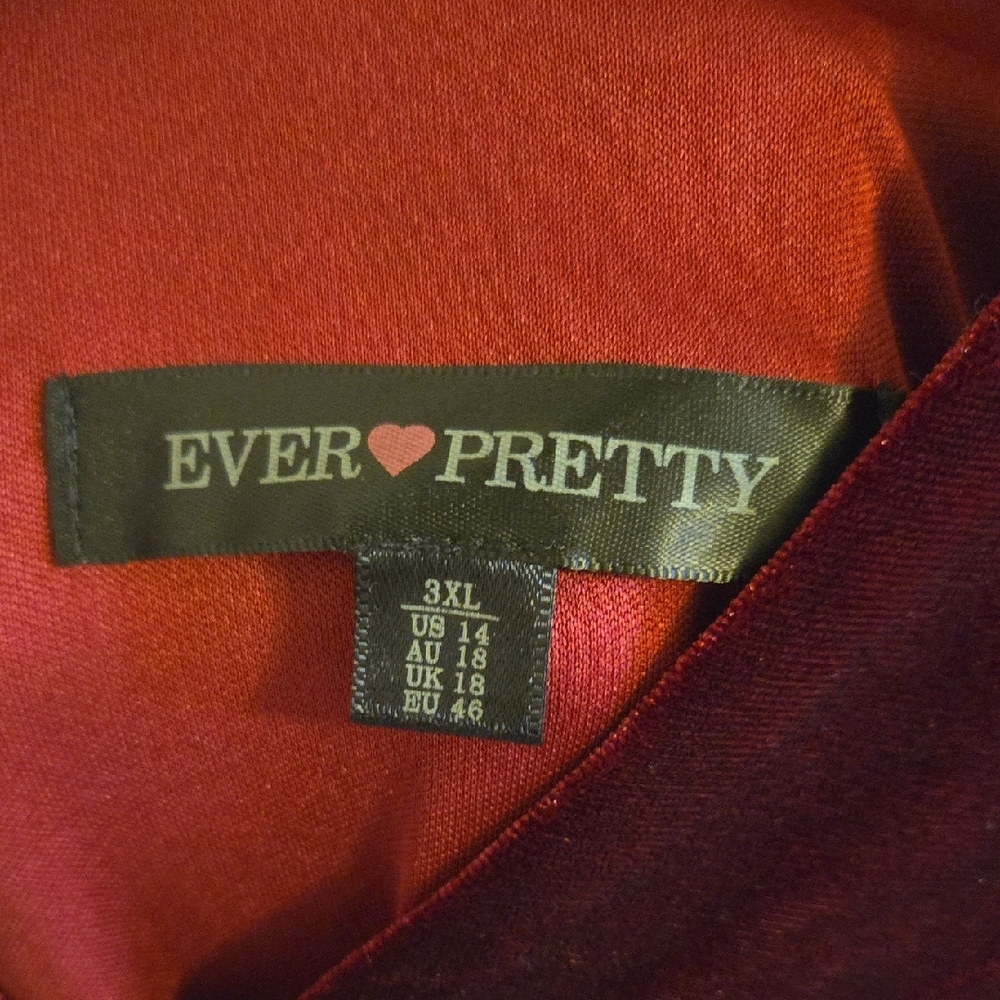 Ever Pretty Deep Red Velvet Gown - Picture 2 of 4